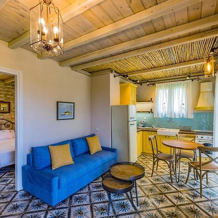 Mediterraneo Luxury Suites Halkidiki Vourvourou Exterior foto