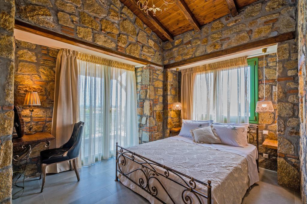 Mediterraneo Luxury Suites Halkidiki Vourvourou Exterior foto