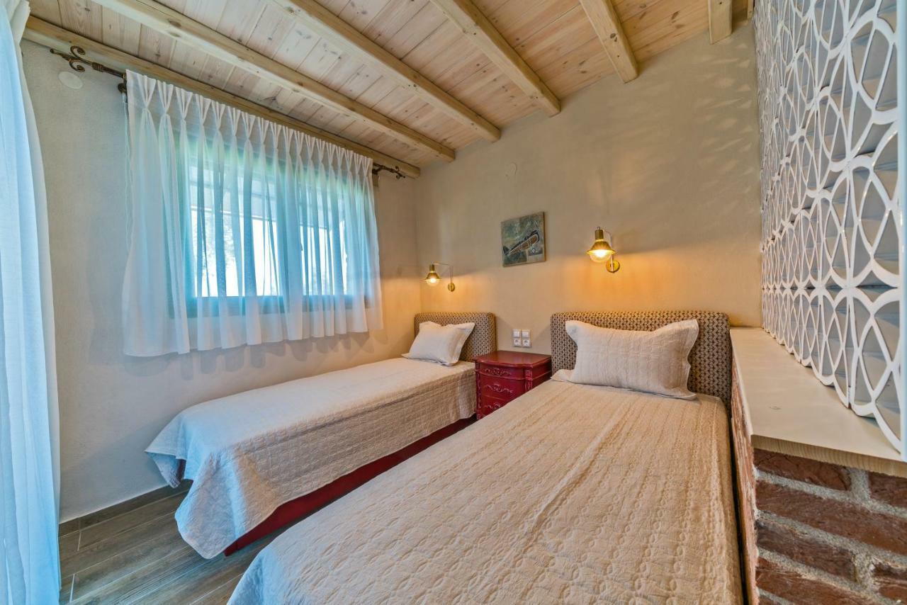 Mediterraneo Luxury Suites Halkidiki Vourvourou Exterior foto